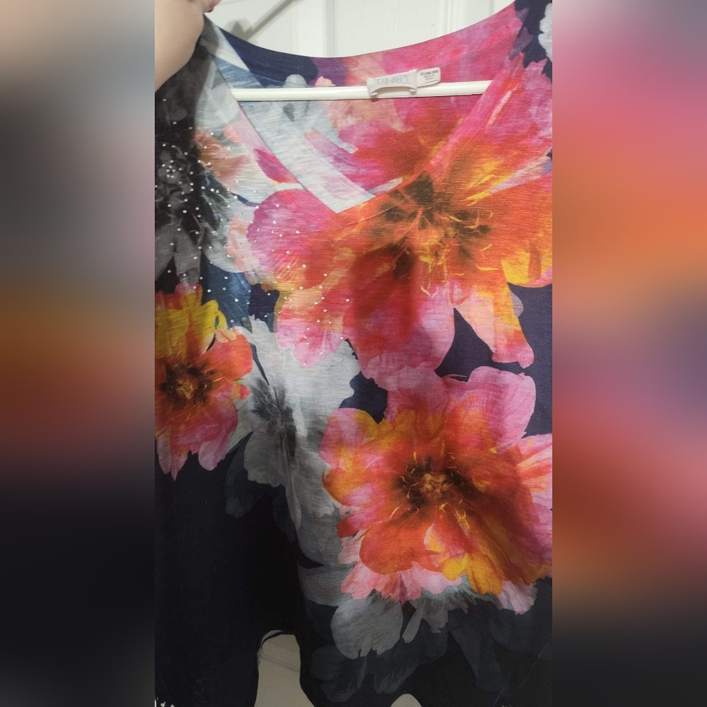 Floral t shirt